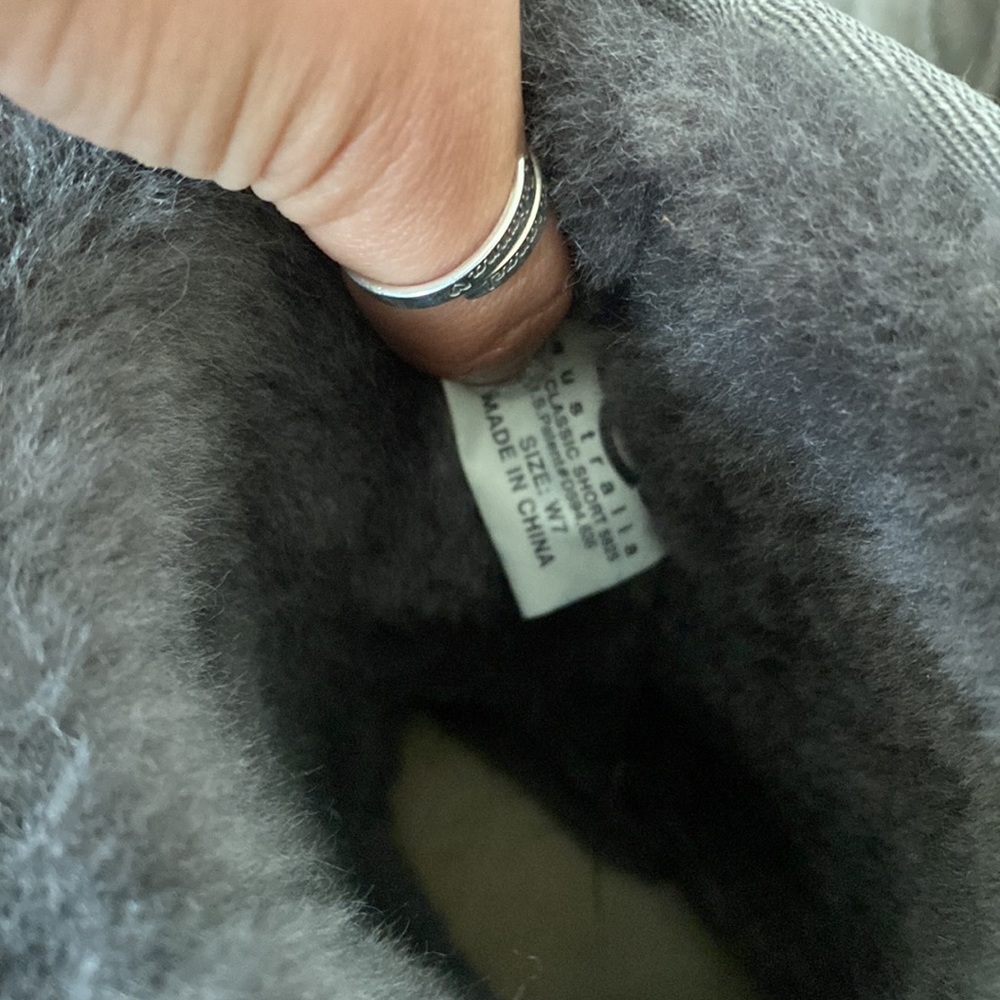 UGG Boots Grey Size 7 GUC - Picture 7 of 8
